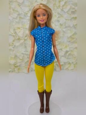 Mattel Barbie Careers Scientist Blonde Science Career Doll Pretty